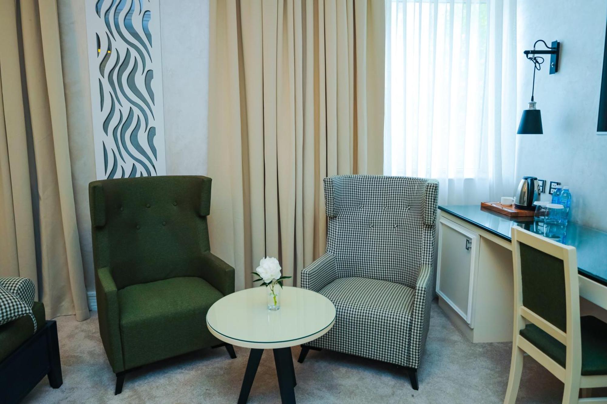 Dondar Hotel Formula 1 View Baku Ngoại thất bức ảnh