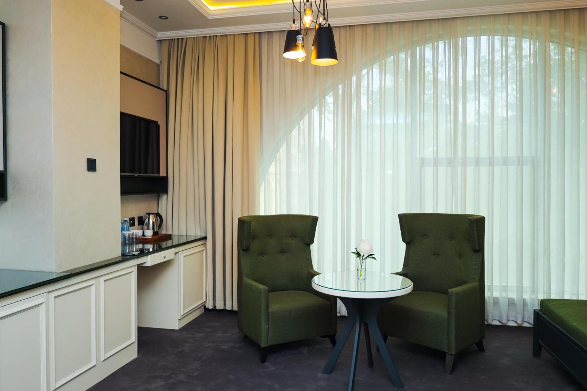 Dondar Hotel Formula 1 View Baku Ngoại thất bức ảnh
